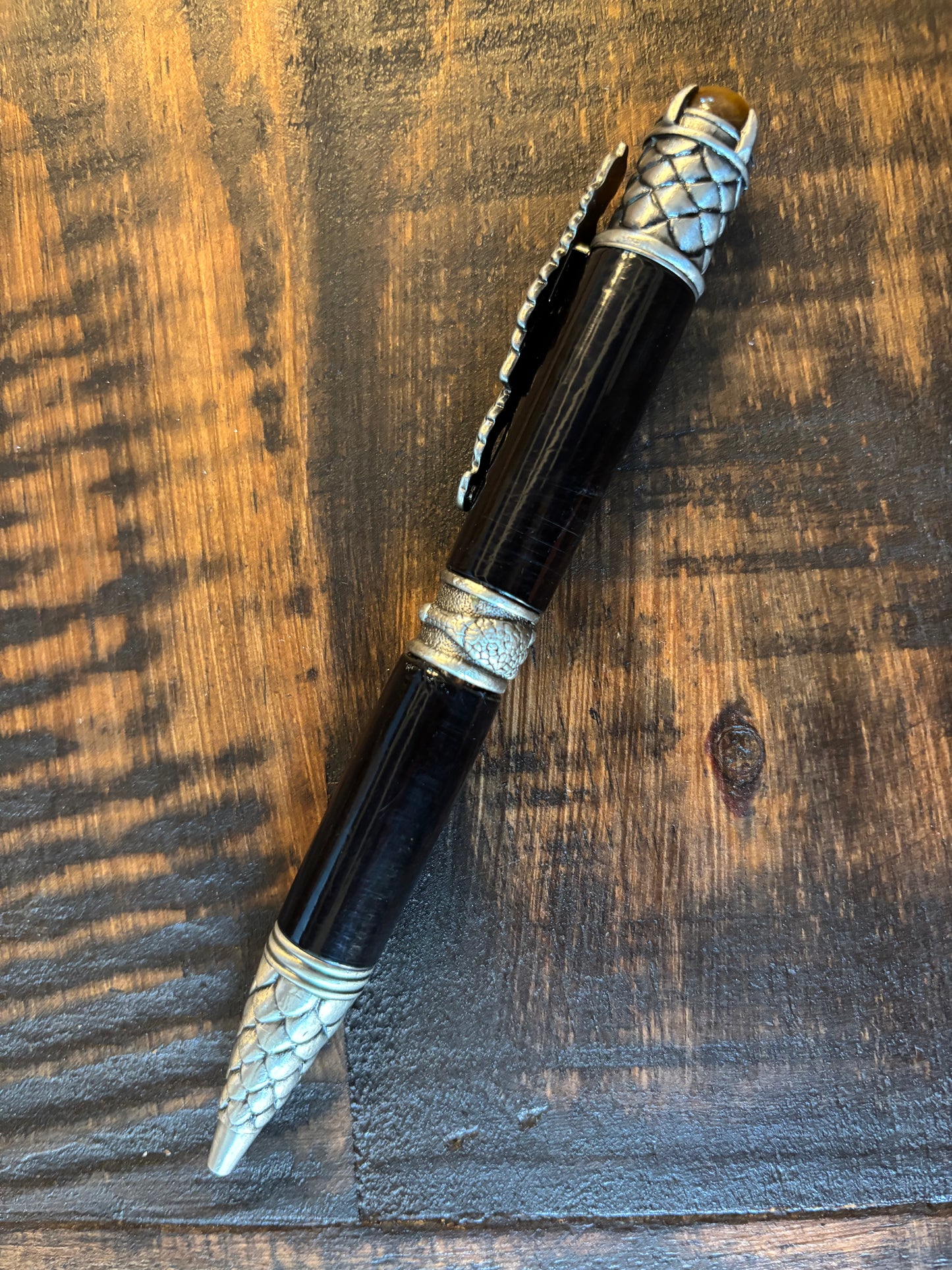 Executive Style Dragon Wood Pen