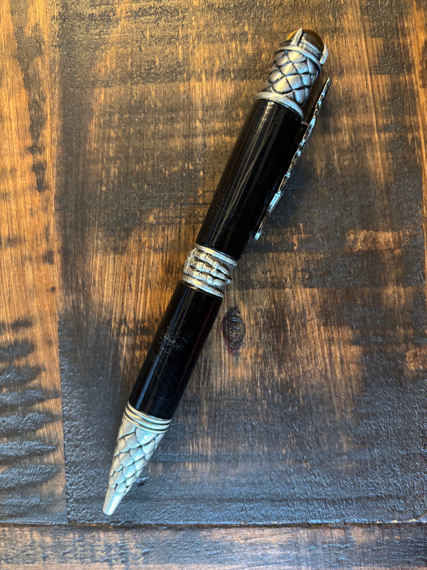 Executive Style Dragon Wood Pen